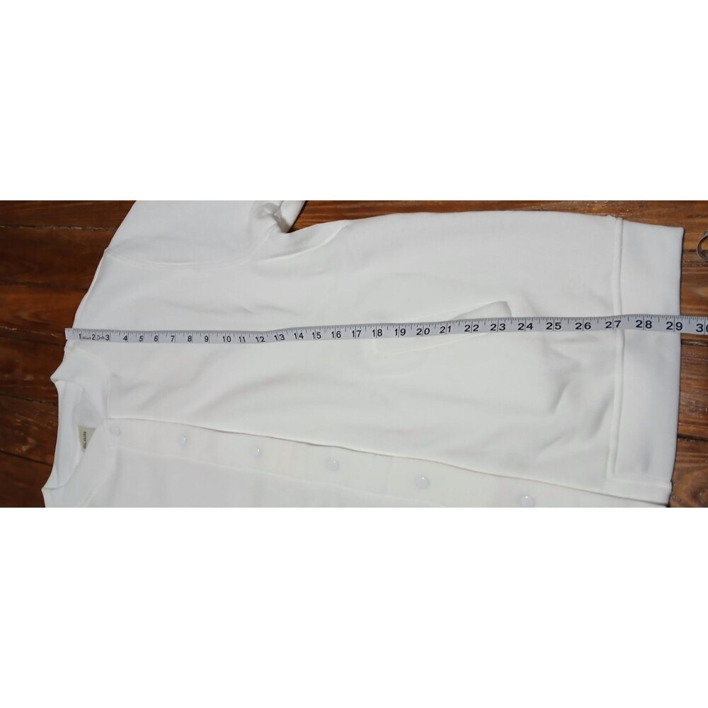 Blair Comfy White Snap button sweater with pockets Large - Picture 12 of 12